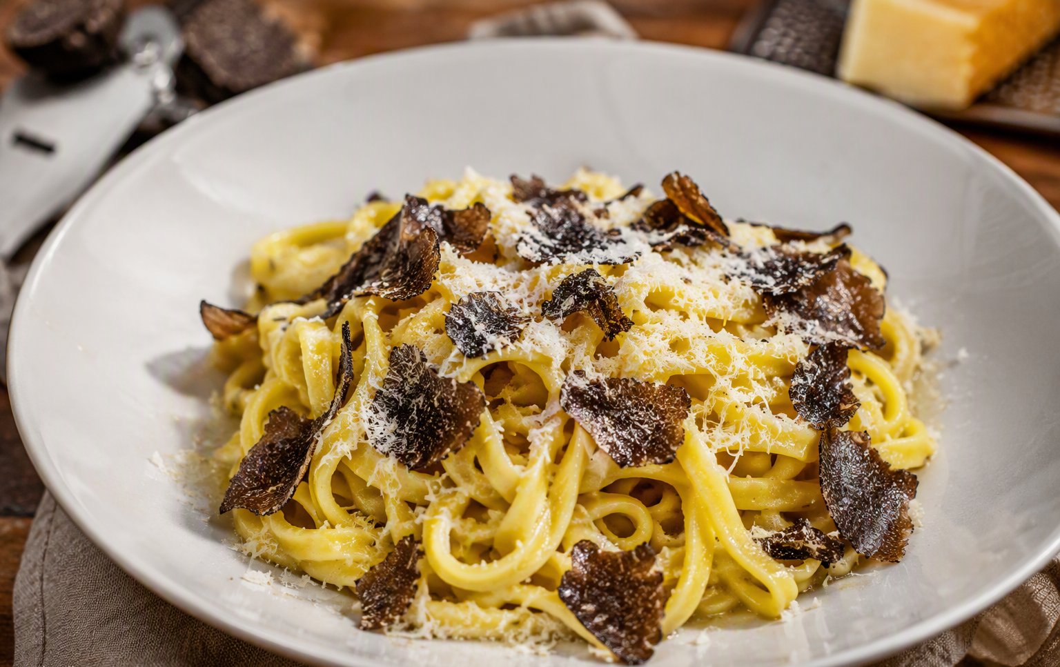 Manfricoli al tartufo fresco